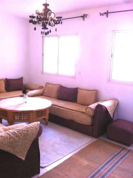 Joli appartement meublé à louer longue durée